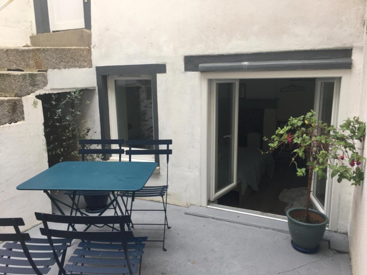 Maisonnette De Charme Avec Cour Privative Haute-Ville Granville Exterior photo