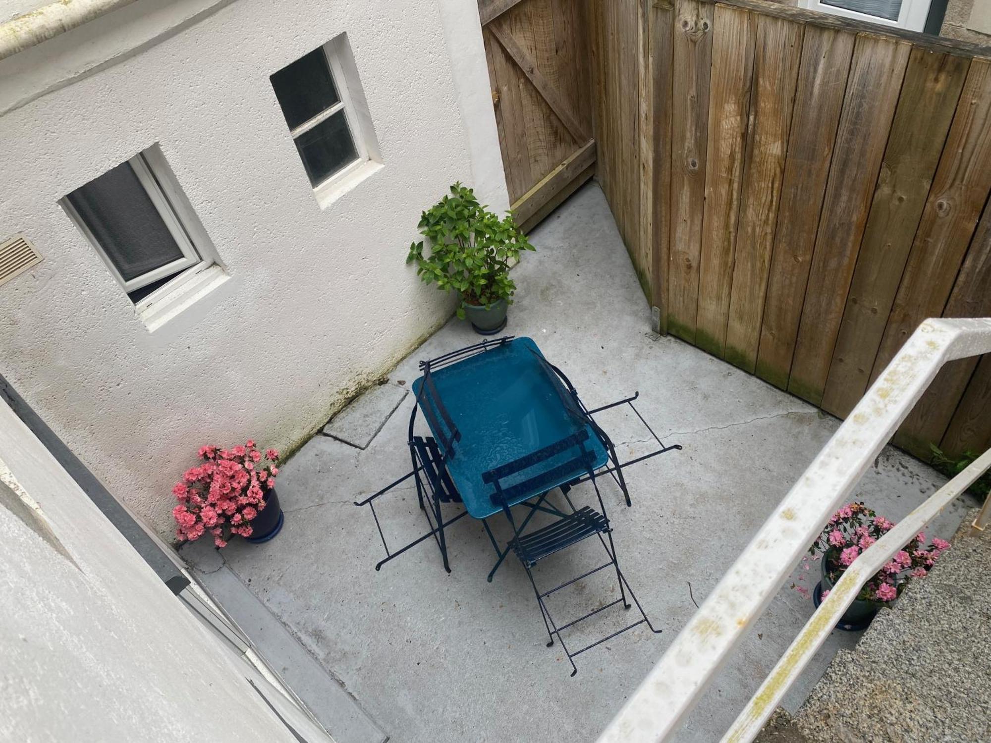 Maisonnette De Charme Avec Cour Privative Haute-Ville Granville Exterior photo